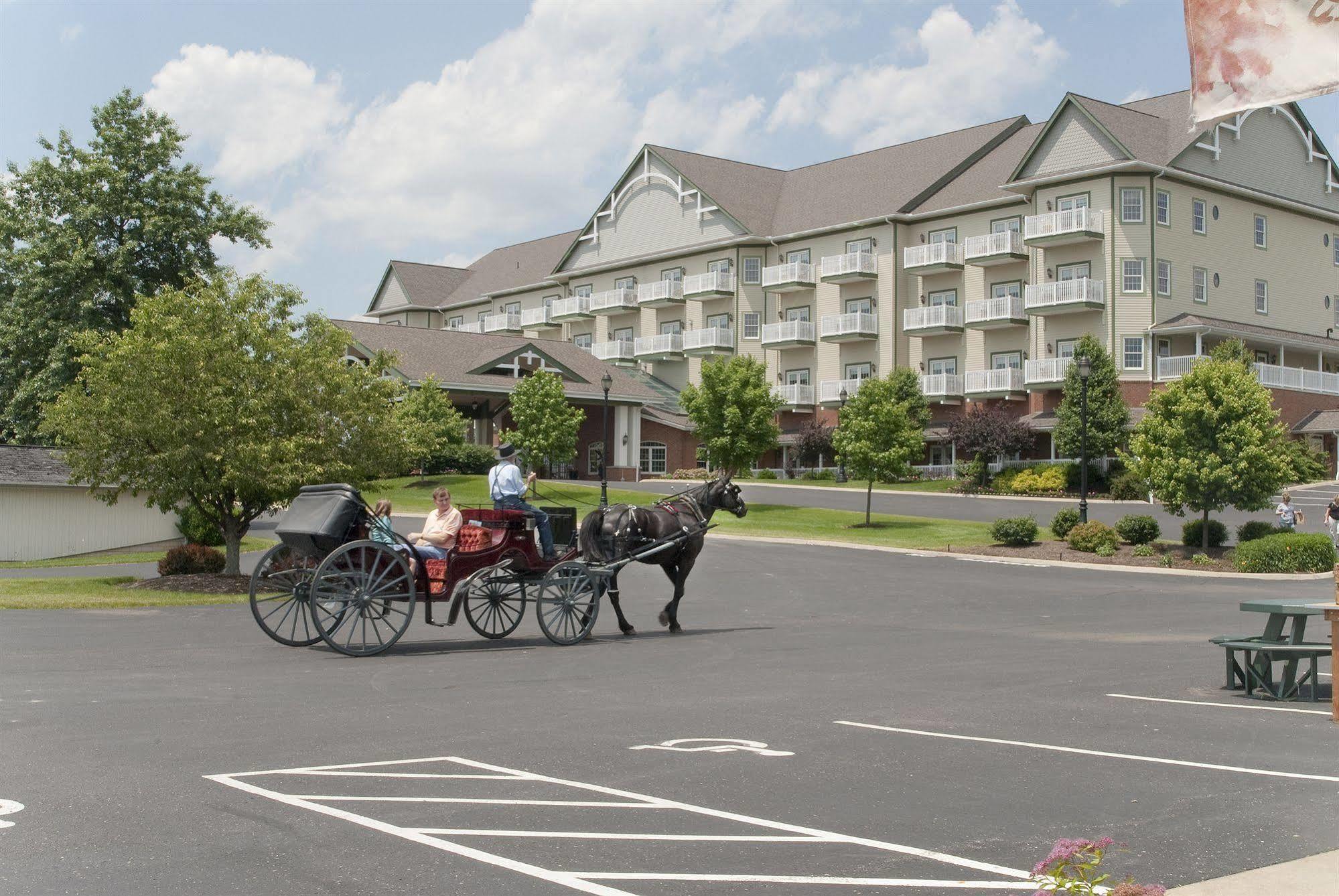 Carlisle Inn Sugarcreek Exterior photo